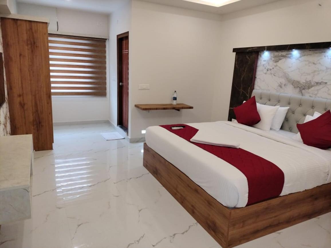 Mayuri Residency Hotel Attibele Ngoại thất bức ảnh